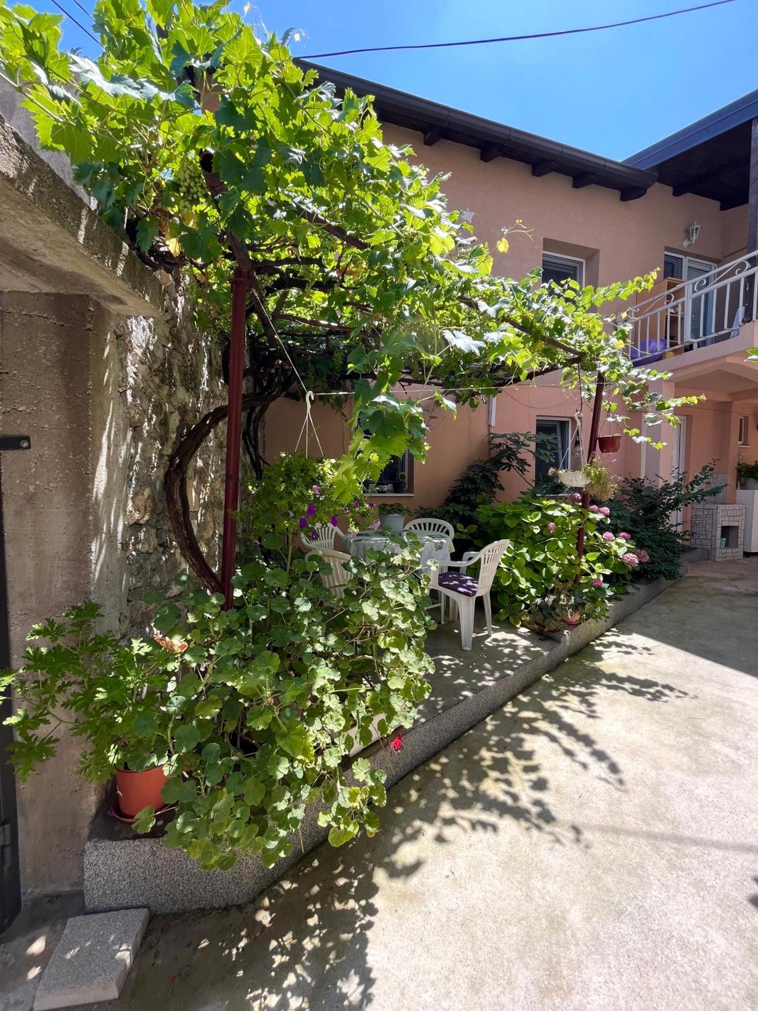 Apartman Nermin Mostar Exterior foto